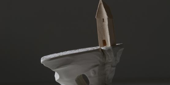 Territoire inoccupé - porcelaine, bois recyclé, 34x28x14,5cm, 2015